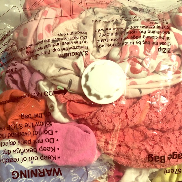 Baby clothes 0-3 M and 3M - Picture 1 of 8